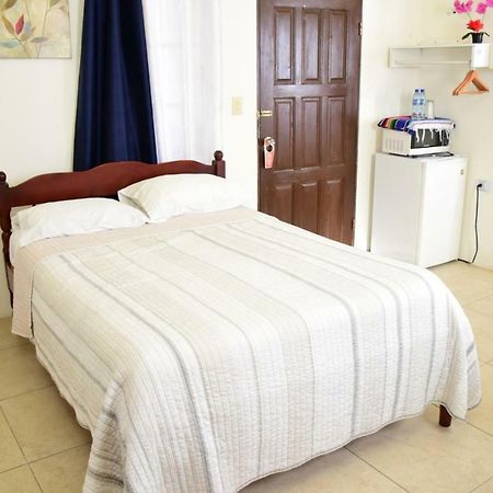 Bella Sombra Guest House Downtown Belize City Kültér fotó