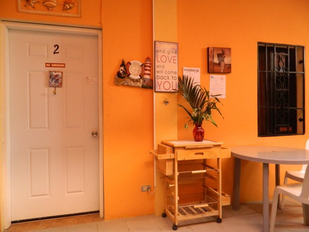 Bella Sombra Guest House Downtown Belize City Szoba fotó